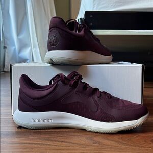 lululemon athletica strongfeel train